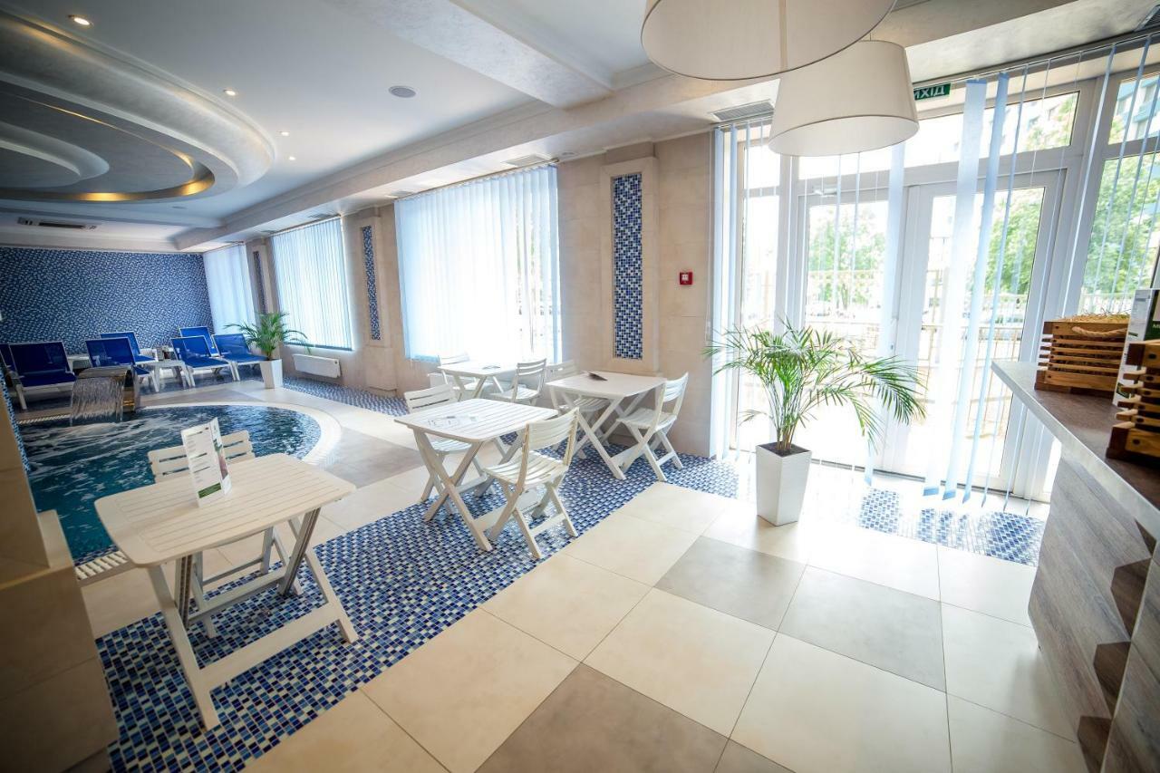 Green Park Hotel & Spa ตรุสคาเวตส์ ภายนอก รูปภาพ