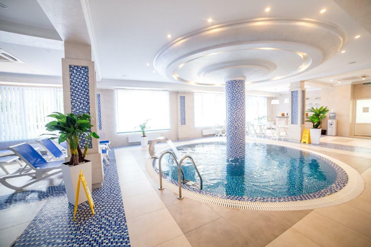 Green Park Hotel & Spa ตรุสคาเวตส์ ภายนอก รูปภาพ