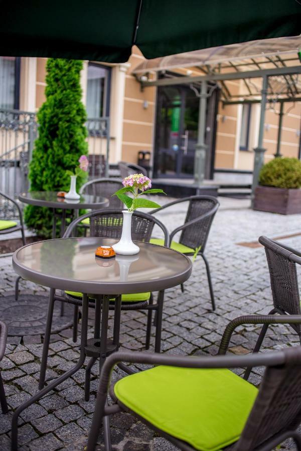Green Park Hotel & Spa ตรุสคาเวตส์ ภายนอก รูปภาพ