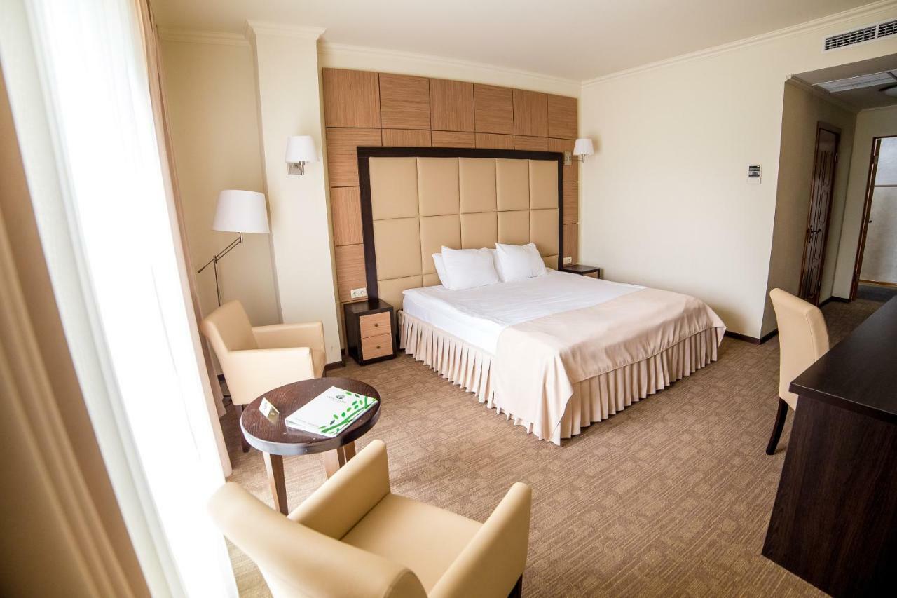 Green Park Hotel & Spa ตรุสคาเวตส์ ภายนอก รูปภาพ
