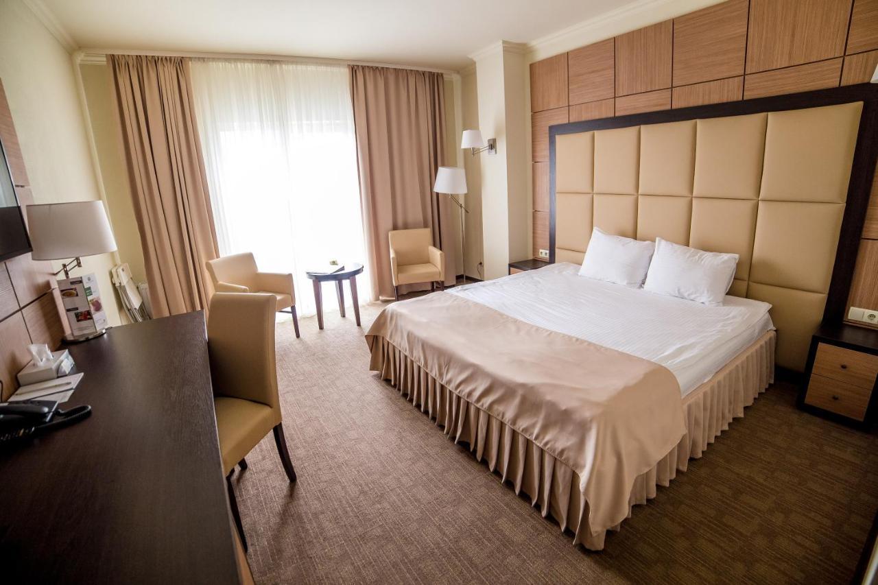 Green Park Hotel & Spa ตรุสคาเวตส์ ภายนอก รูปภาพ